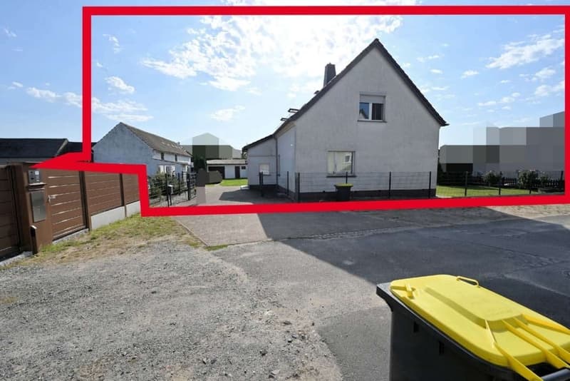 Einfamilienhaus (teilsaniert) mit Nebengebäuden
