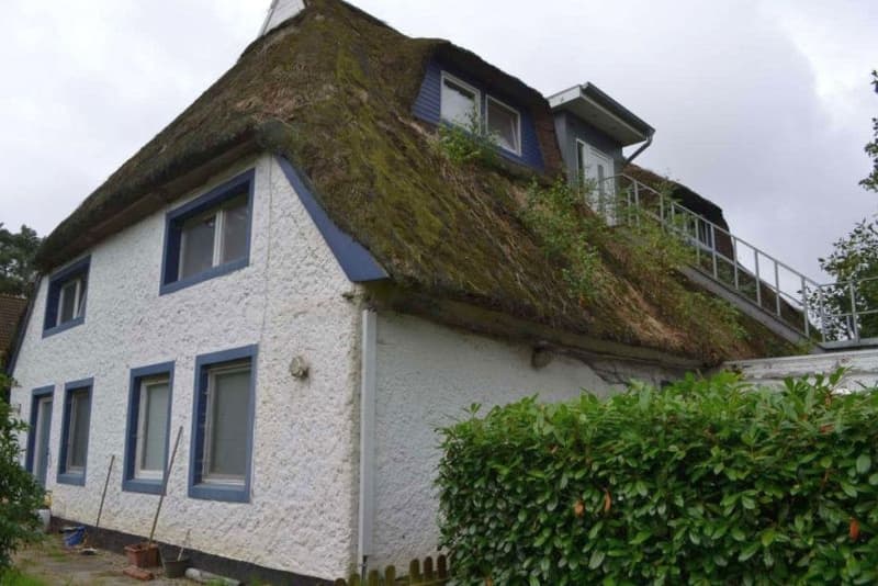 Zweifamilienhaus mit Einliegerwohnung im Spitzboden