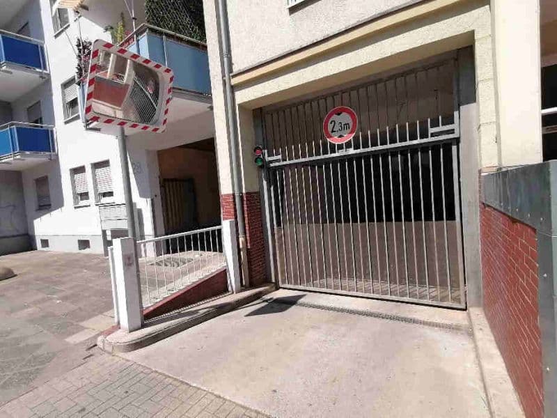 Stellplatz in Tiefgaragen-Doppelparker