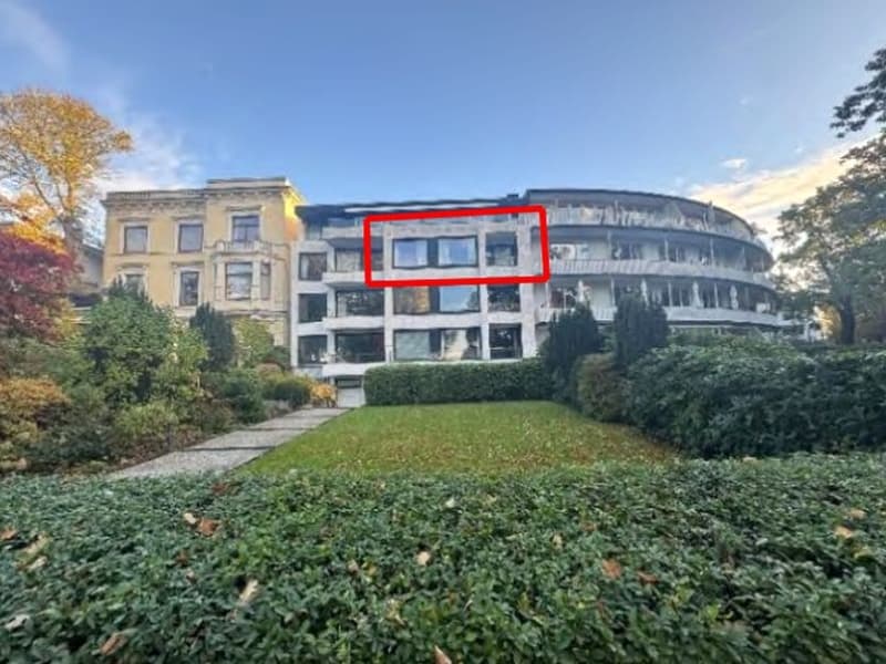 3-Zimmer-Wohnung und Tiefgaragenstellplatz