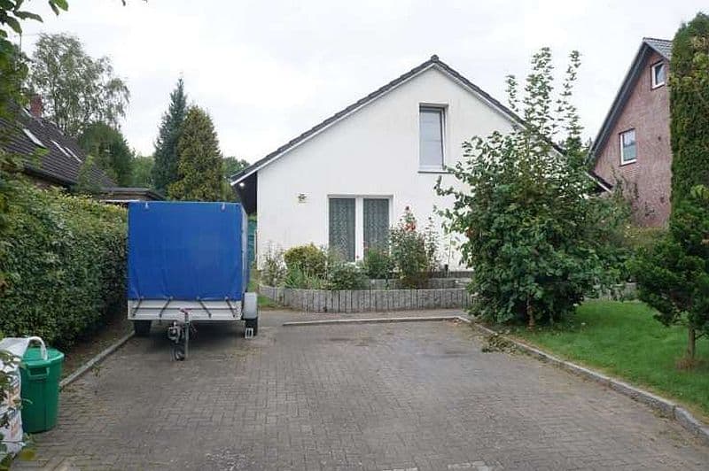 1/2 Miteigentumsanteil an Erbbaurecht, Einfamilienhaus